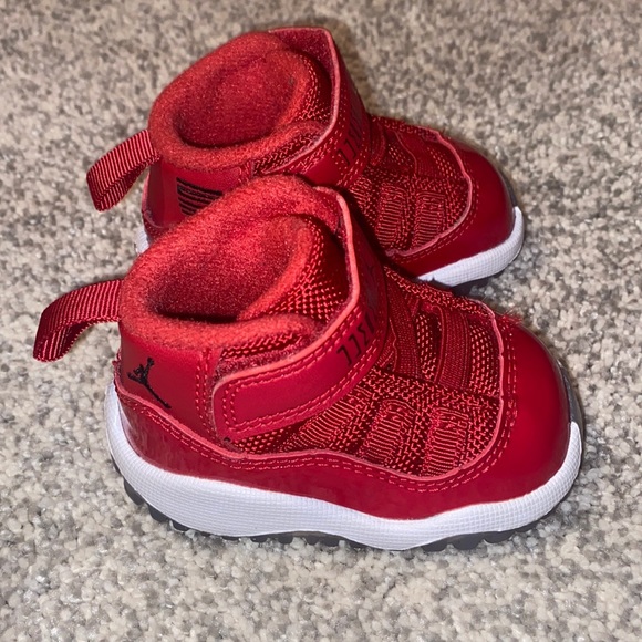 Nike Air Jordan 11’s - Picture 3 of 5